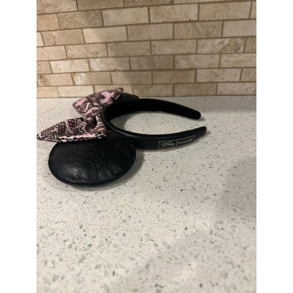Disney Loungefly Minnie‎ Ear Headband - Animal Print ears.  Loungefly ears